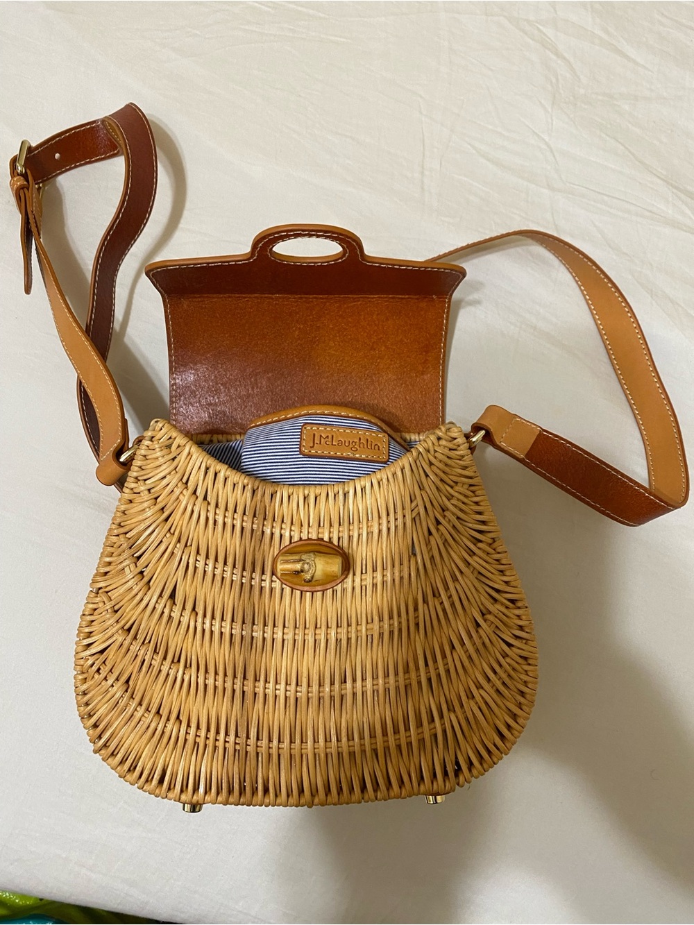 J. McLaughlin Leather and Woven Saddle crossbody Bag Size 3x7x8 - Picture 13 of 15